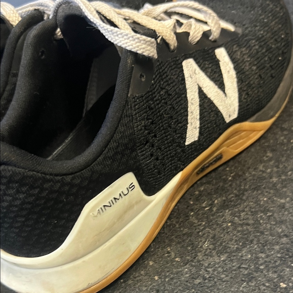 New Balance Black and White Minimus Shoes Gum Vibram soles! - Picture 9 of 9